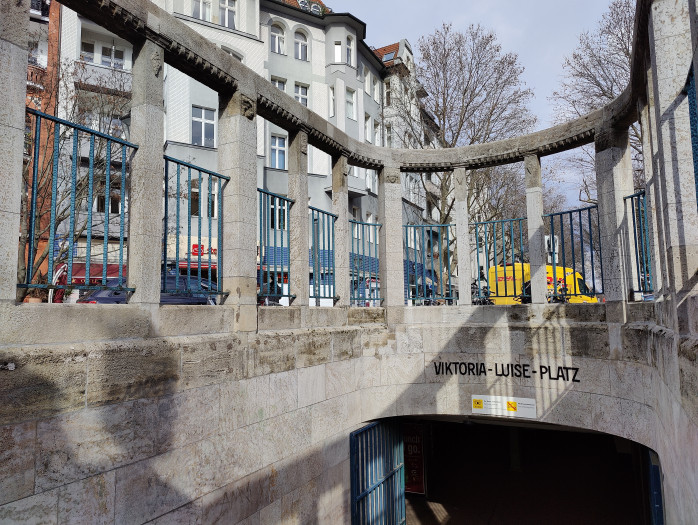 ... und dem Oneplus 9 Pro sind kaum wahrnehmbar. (Bild: Tobias Költzsch/Golem.de)